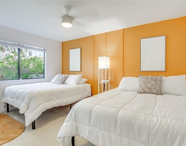 1123 E El Cid - Photo Thumbnail 19