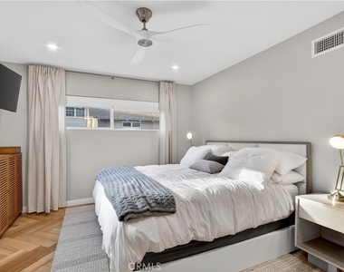 225 Iris Avenue - Photo Thumbnail 20