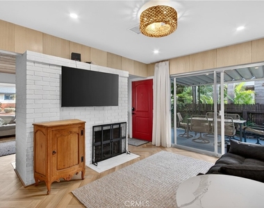 225 Iris Avenue - Photo Thumbnail 23