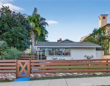 225 Iris Avenue - Photo Thumbnail 3