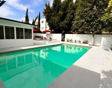 5757 Agnes Avenue - Photo Thumbnail 11