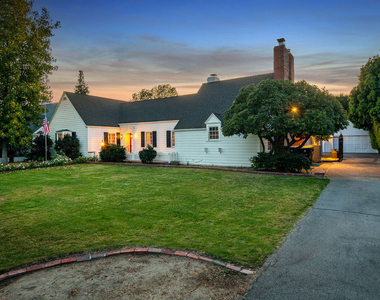 4649 Sancola Avenue - Photo Thumbnail 2