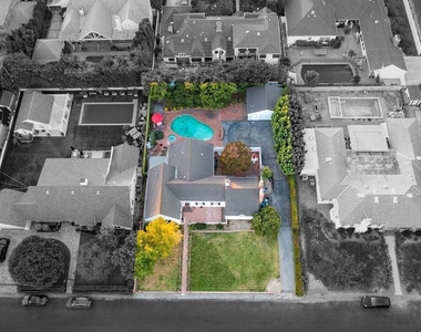 4649 Sancola Avenue - Photo Thumbnail 50