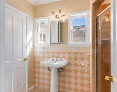 4649 Sancola Avenue - Photo Thumbnail 32