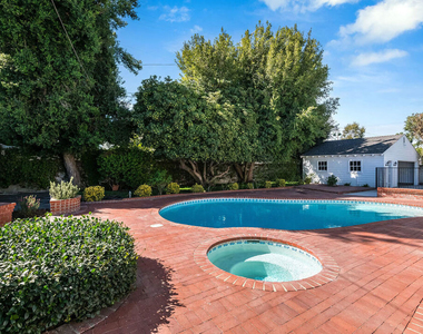 4649 Sancola Avenue - Photo Thumbnail 47