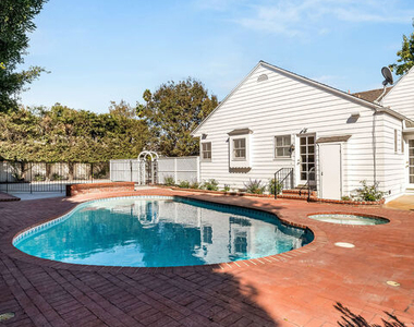 4649 Sancola Avenue - Photo Thumbnail 46