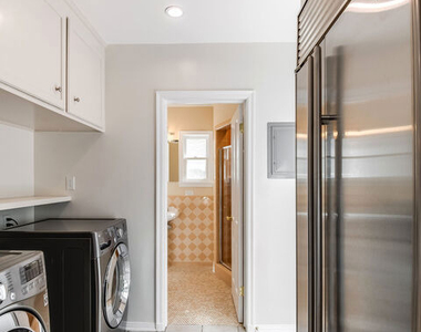 4649 Sancola Avenue - Photo Thumbnail 27