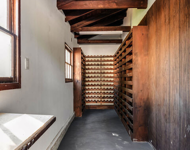 4649 Sancola Avenue - Photo Thumbnail 40