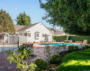4649 Sancola Avenue - Photo Thumbnail 44