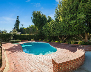 4649 Sancola Avenue - Photo Thumbnail 42