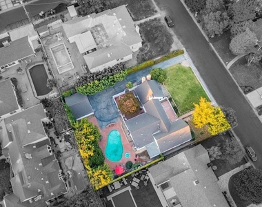 4649 Sancola Avenue - Photo Thumbnail 53