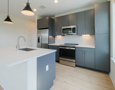 3 Westchester Park Drive - Photo Thumbnail 122