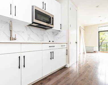 1142 Lafayette Avenue - Photo Thumbnail 10