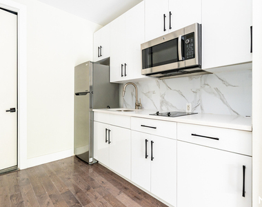 1142 Lafayette Avenue - Photo Thumbnail 6