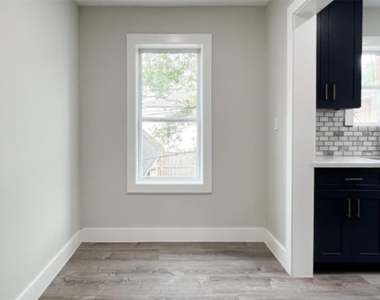 4704 Greenbriar - Photo Thumbnail 3