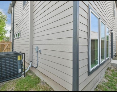 4681 Bellfort Street - Photo Thumbnail 15