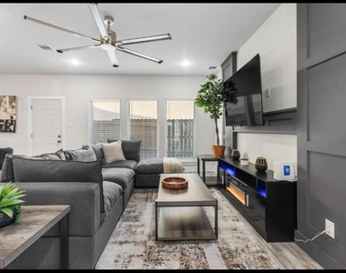 4681 Bellfort Street - Photo Thumbnail 2
