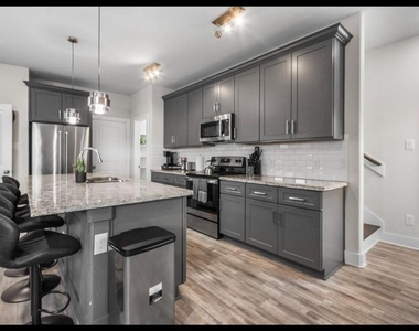 4681 Bellfort Street - Photo Thumbnail 6