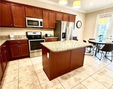 6421 Liberty Street - Photo Thumbnail 4