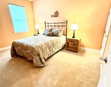 6421 Liberty Street - Photo Thumbnail 17