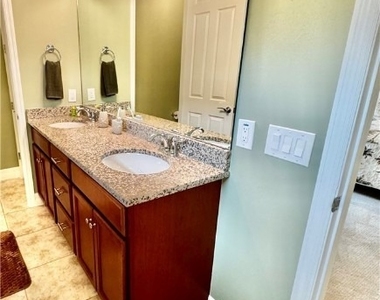 6421 Liberty Street - Photo Thumbnail 21