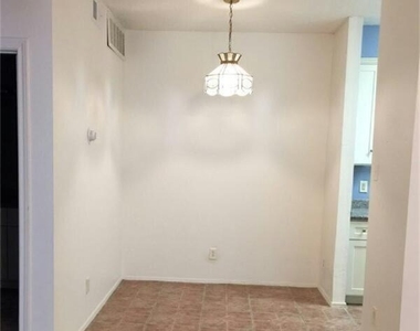 7900 N Stadium Drive - Photo Thumbnail 7