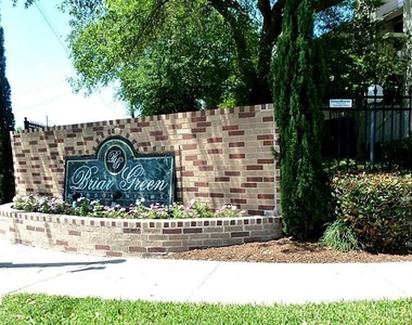 7900 N Stadium Drive - Photo Thumbnail 4
