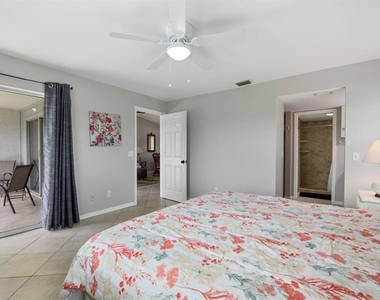 449 Royal Poinciana - Photo Thumbnail 8