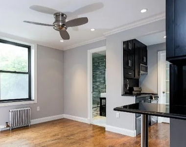  East 11th Street - Photo Thumbnail 2