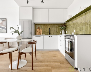 60 Cedar Street - Photo Thumbnail 5
