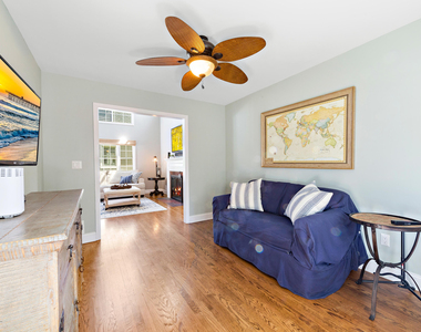 344 Euclid Avenue - Photo Thumbnail 11