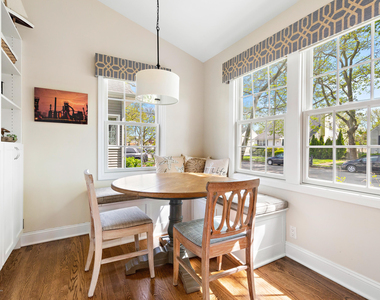 344 Euclid Avenue - Photo Thumbnail 8