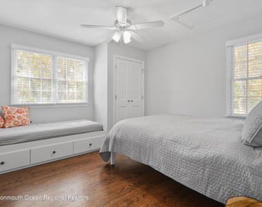 344 Euclid Avenue - Photo Thumbnail 17