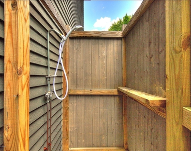 344 Euclid Avenue - Photo Thumbnail 21