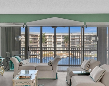 1537 E Hillsboro Boulevard - Photo Thumbnail 17