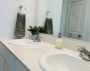517 Chip St Street - Photo Thumbnail 8