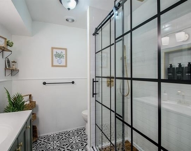 2404 Crestview Circle - Photo Thumbnail 24