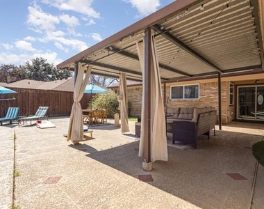 2404 Crestview Circle - Photo Thumbnail 29