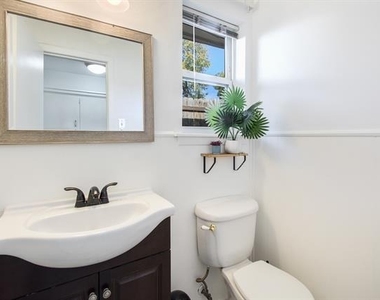2404 Crestview Circle - Photo Thumbnail 26