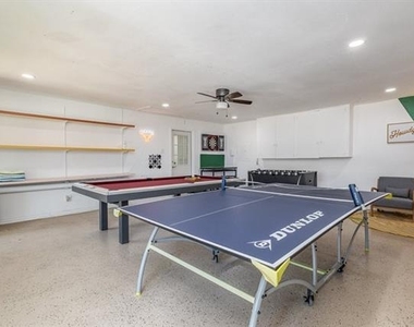 2404 Crestview Circle - Photo Thumbnail 27