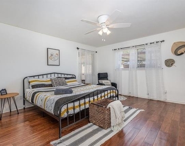 2404 Crestview Circle - Photo Thumbnail 16