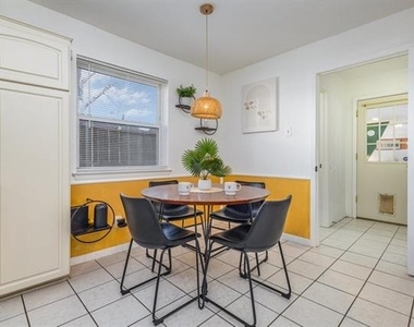 2404 Crestview Circle - Photo Thumbnail 15
