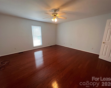 5312 Rea Road - Photo Thumbnail 11