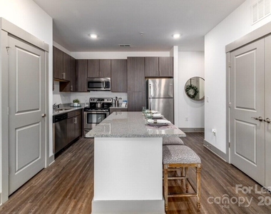 1021 Glenn Valley Lane - Photo Thumbnail 16
