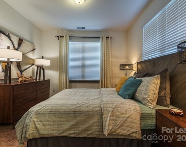 1021 Glenn Valley Lane - Photo Thumbnail 23