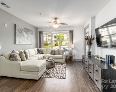 1021 Glenn Valley Lane - Photo Thumbnail 17
