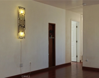 332 Date Ave - Photo Thumbnail 4