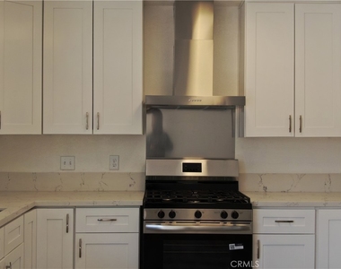 332 Date Ave - Photo Thumbnail 9