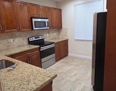 2791 S Evergreen Circle - Photo Thumbnail 1