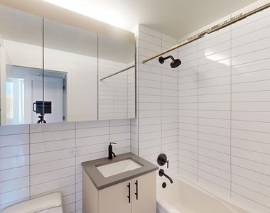 801 Amsterdam Ave - Photo Thumbnail 4